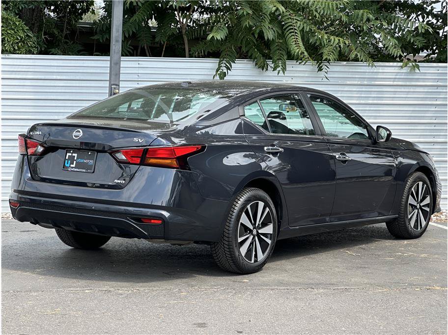 Used 2022 Nissan Altima 2.5 SV AWD/4WD image 10
