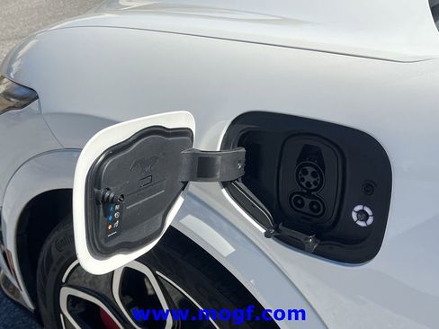 Used 2022 Ford Mustang Mach-E GT image 32