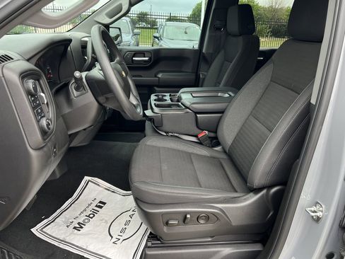 Used 2025 Chevrolet Silverado 1500 Custom w/ Turbomax Blackout Package AWD/4WD image 22