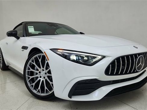 Used 2025 Mercedes-Benz SL 43 AMG w/ Driver Assistance Package image 1