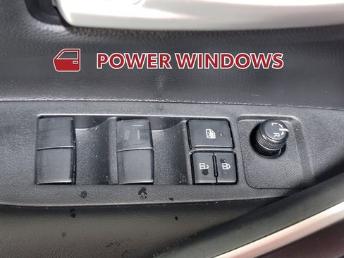 Used 2025 Toyota Corolla SE w/ SE Premium Package FWD image 26