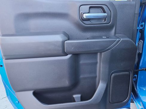 Used 2022 Chevrolet Silverado 1500 Custom image 22