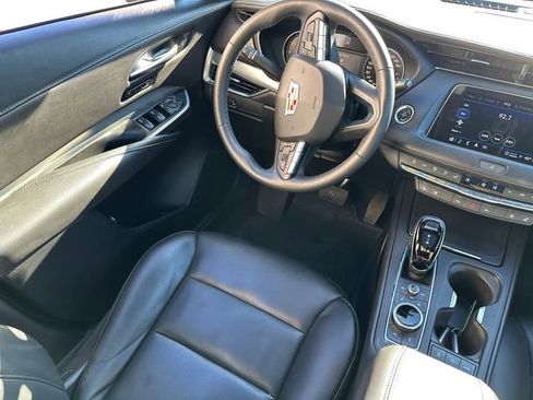 Used 2023 Cadillac XT4 Premium Luxury image 24