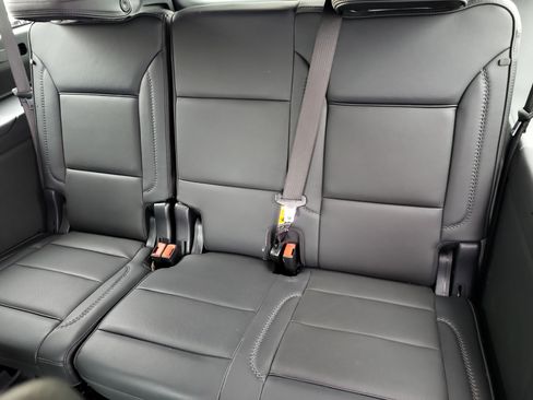 Certified 2025 GMC Yukon XL Denali image 16