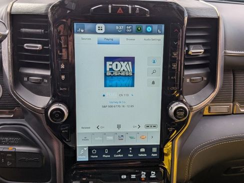 Used 2022 RAM 2500 Limited w/ Towing Technology Group image 14