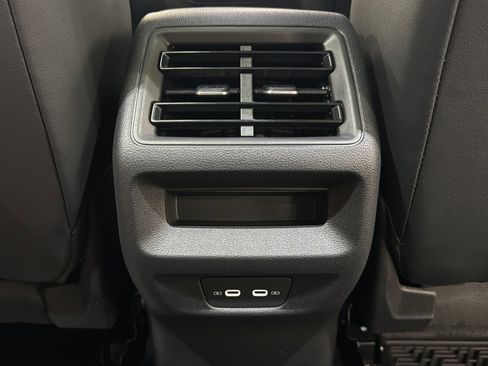 New 2026 Volkswagen Tiguan SE AWD/4WD image 30