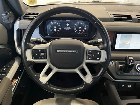 Certified 2022 Land Rover Defender 110 SE AWD/4WD image 49