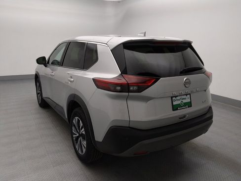 Used 2023 Nissan Rogue SV FWD image 5