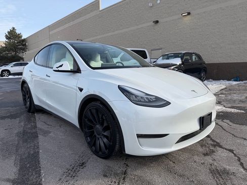 Used 2020 Tesla Model Y Long Range image 7
