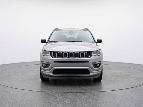Used 2025 Jeep Compass Limited image 2