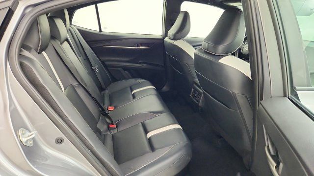 Used 2025 Toyota Camry SE FWD image 24
