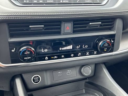 Certified 2023 Nissan Rogue SV w/ SV Premium B Package AWD/4WD image 21