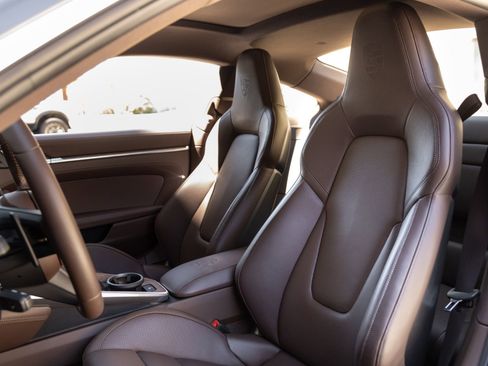 Certified 2026 Porsche 911 Carrera image 5