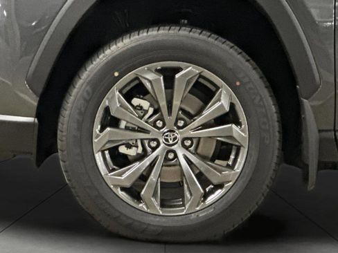 New 2025 Toyota RAV4 XLE Premium image 33