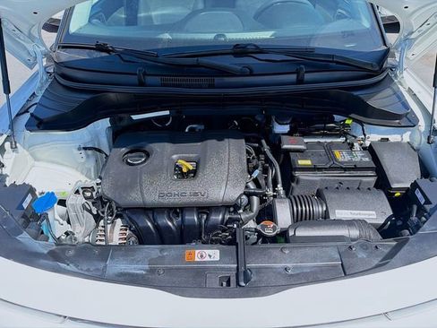 Used 2025 Kia Soul S FWD image 27