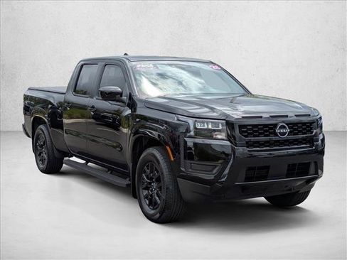 Used 2026 Nissan Frontier SV w/ Tow Package RWD image 3