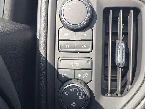 Used 2025 Chevrolet Silverado 1500 Custom Trail Boss w/ Turbomax Blackout Package image 31