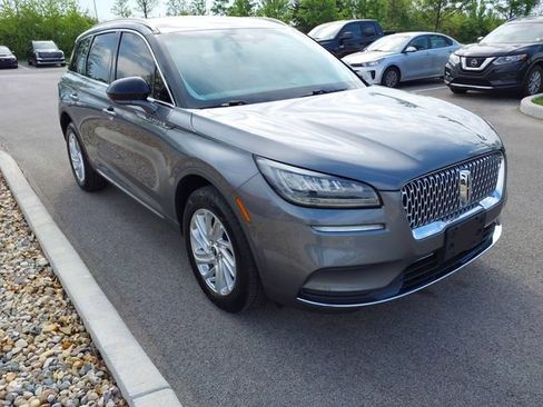 Used 2021 Lincoln Corsair AWD image 3