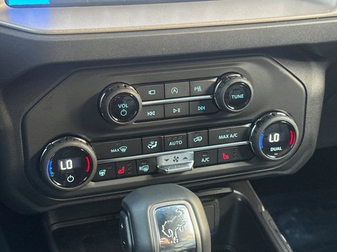 New 2025 Ford Bronco Outer Banks AWD/4WD image 25