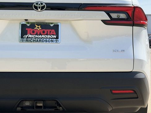 New 2026 Toyota Grand Highlander AWD image 6
