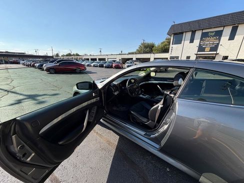 Used 2014 INFINITI Q60 Convertible w/ Premium Package RWD image 18