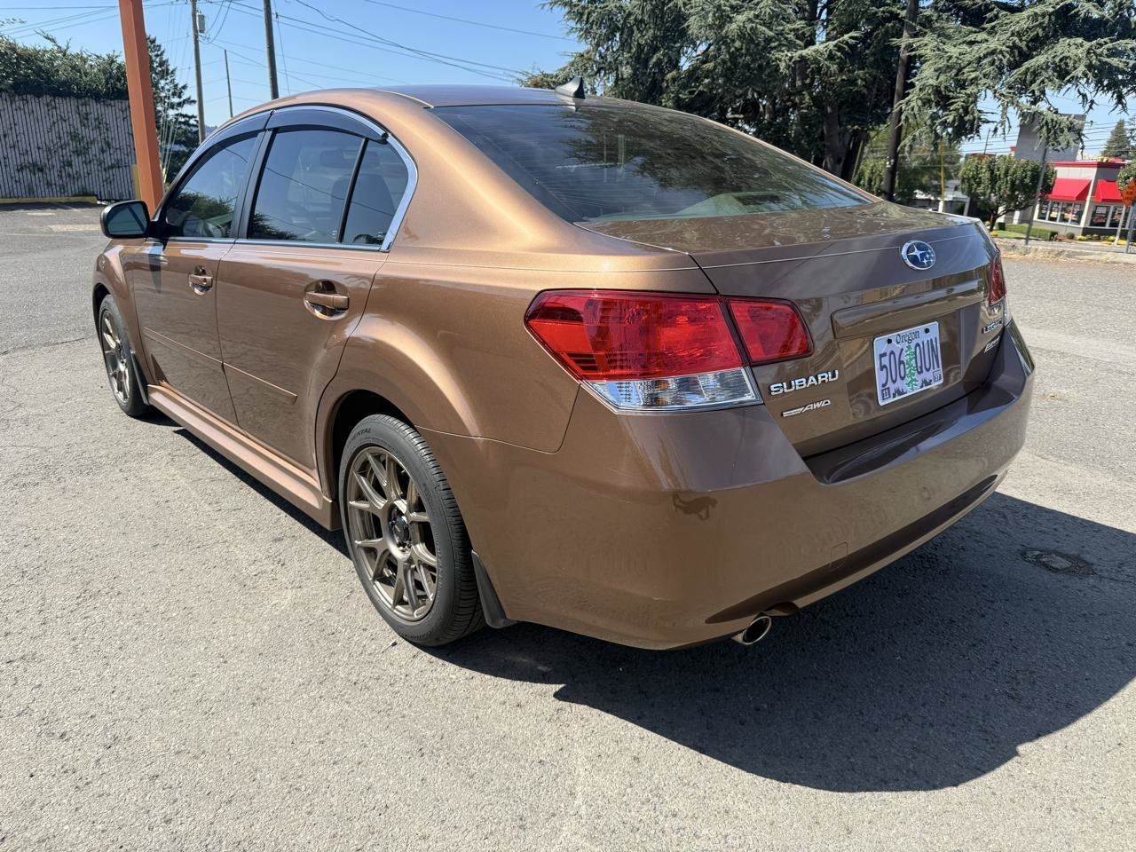 Used 2011 Subaru Legacy 2.5i Limited AWD/4WD image 3