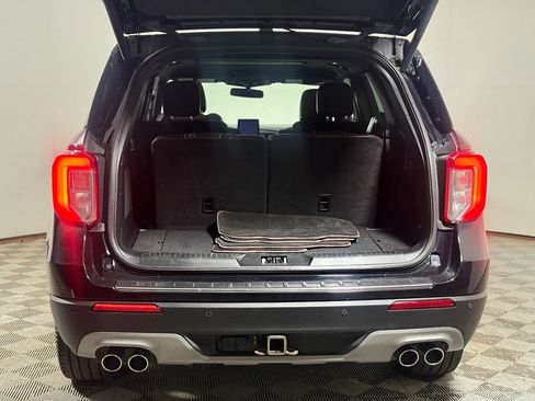 Used 2022 Ford Explorer Platinum w/ Equipment Group 601A AWD/4WD image 6