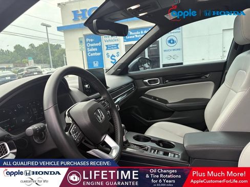 Used 2025 Honda Civic Sport Touring image 7