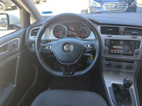 Used 2016 Volkswagen Golf S FWD image 19