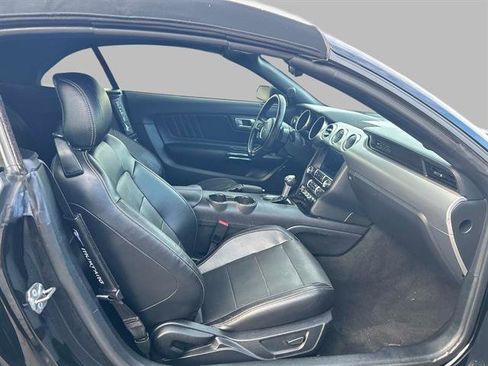 Used 2020 Ford Mustang Premium image 11