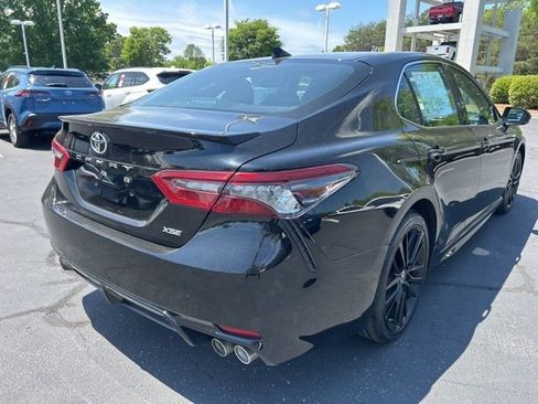 Used 2023 Toyota Camry XSE FWD image 7