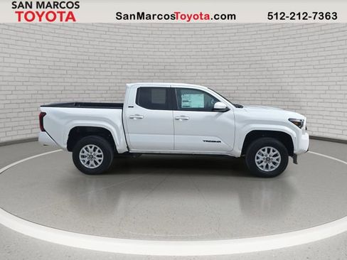 New 2026 Toyota Tacoma SR5 image 4