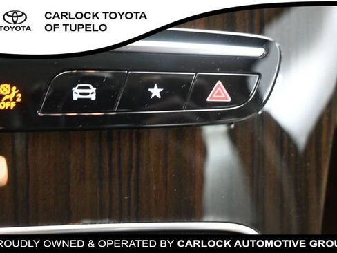 Used 2021 Mercedes-Benz GLC 300 4MATIC image 13