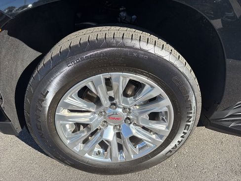 Used 2024 GMC Yukon Denali image 38