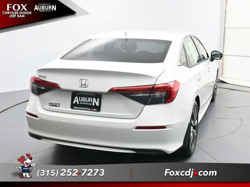 Used 2023 Honda Civic EX image 4
