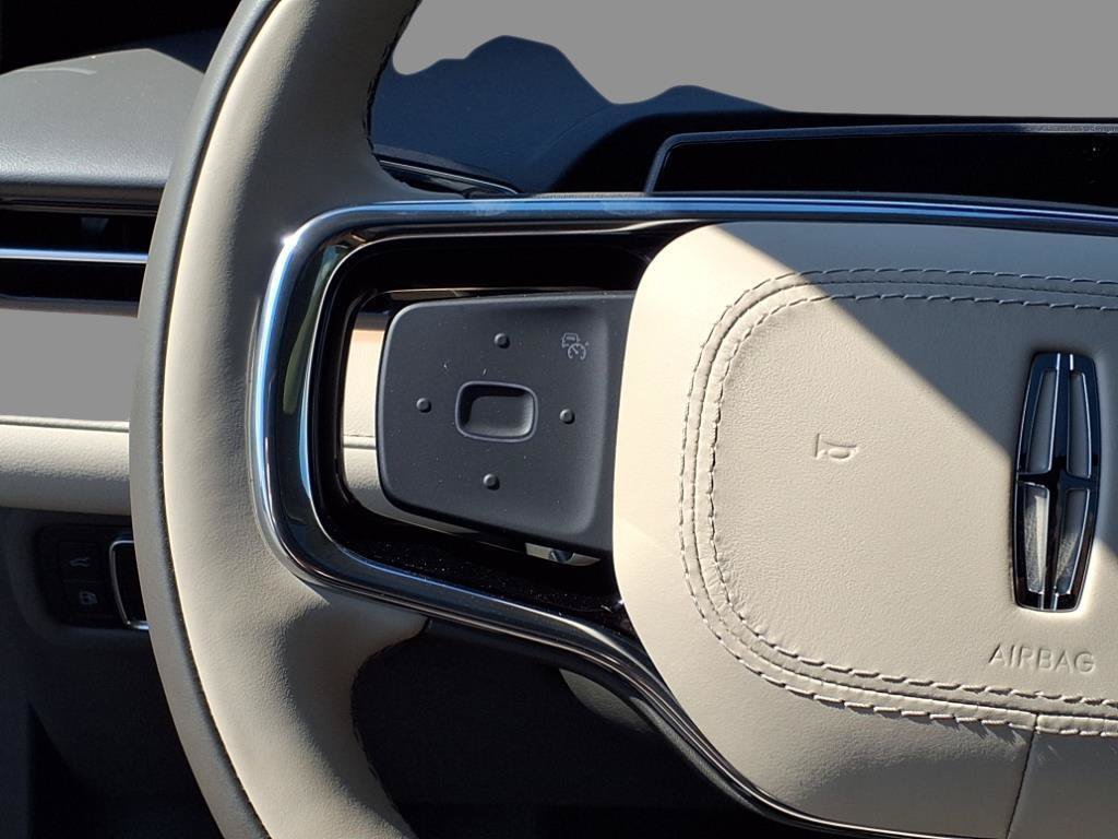 New 2025 Lincoln Nautilus Reserve w/ Jet Appearance Package AWD/4WD image 20