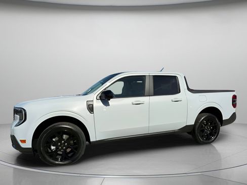 New 2026 Ford Maverick Lariat w/ Black Appearance Package image 14