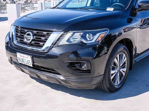Used 2020 Nissan Pathfinder S FWD image 11
