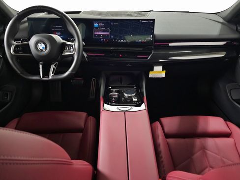 Certified 2025 BMW 530i xDrive w/ M Sport Package image 15