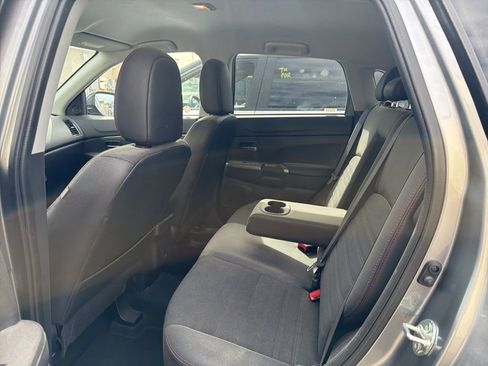 Used 2024 Mitsubishi Outlander Sport SE image 14