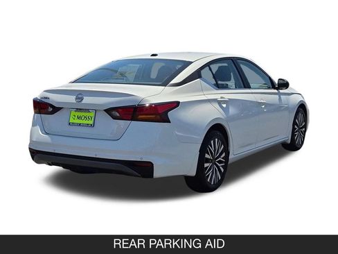 New 2026 Nissan Altima 2.5 SV FWD image 9