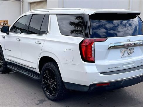 Used 2021 GMC Yukon SLT w/ SLT Luxury Package AWD/4WD image 11