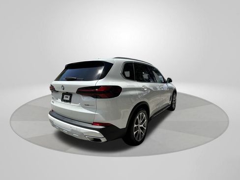 Used 2024 BMW X5 xDrive40i w/ Premium Package image 7