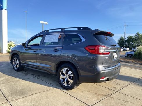Used 2023 Subaru Ascent Premium w/ Convenience Package AWD/4WD image 8