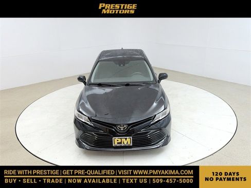 Used 2020 Toyota Camry LE image 14