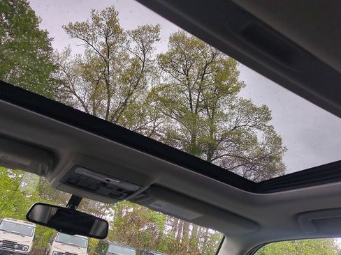 Used 2019 Toyota 4Runner SR5 Premium AWD/4WD image 15