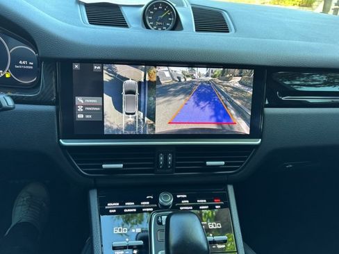 Used 2019 Porsche Cayenne E-Hybrid AWD/4WD image 49