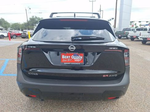 Certified 2025 Nissan Kicks SR AWD/4WD image 5