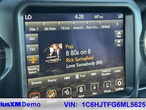 Used 2021 Jeep Gladiator Overland image 29