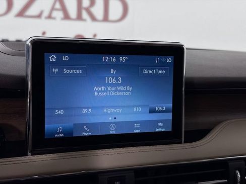 Certified 2022 Lincoln Corsair Reserve w/ Luxury Package FWD image 18